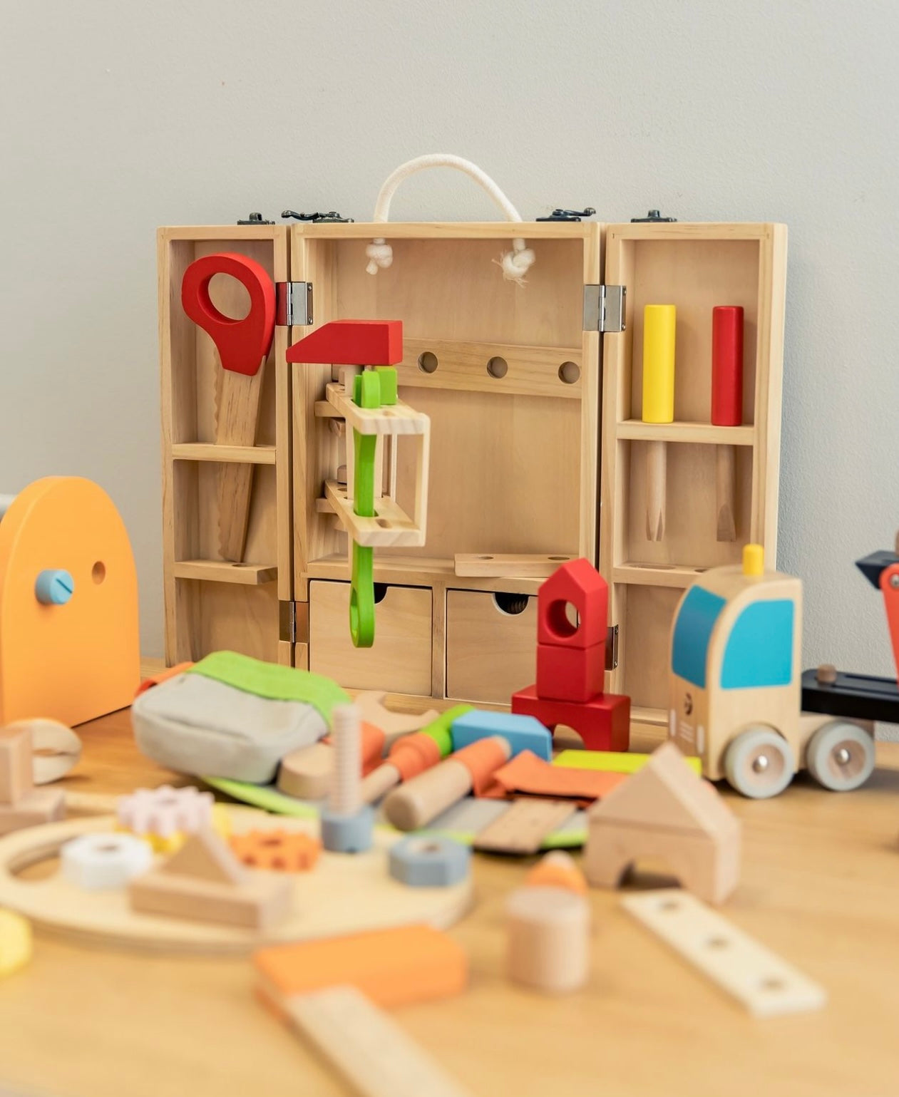 Caja de herramientas de madera - Montessorikidschile