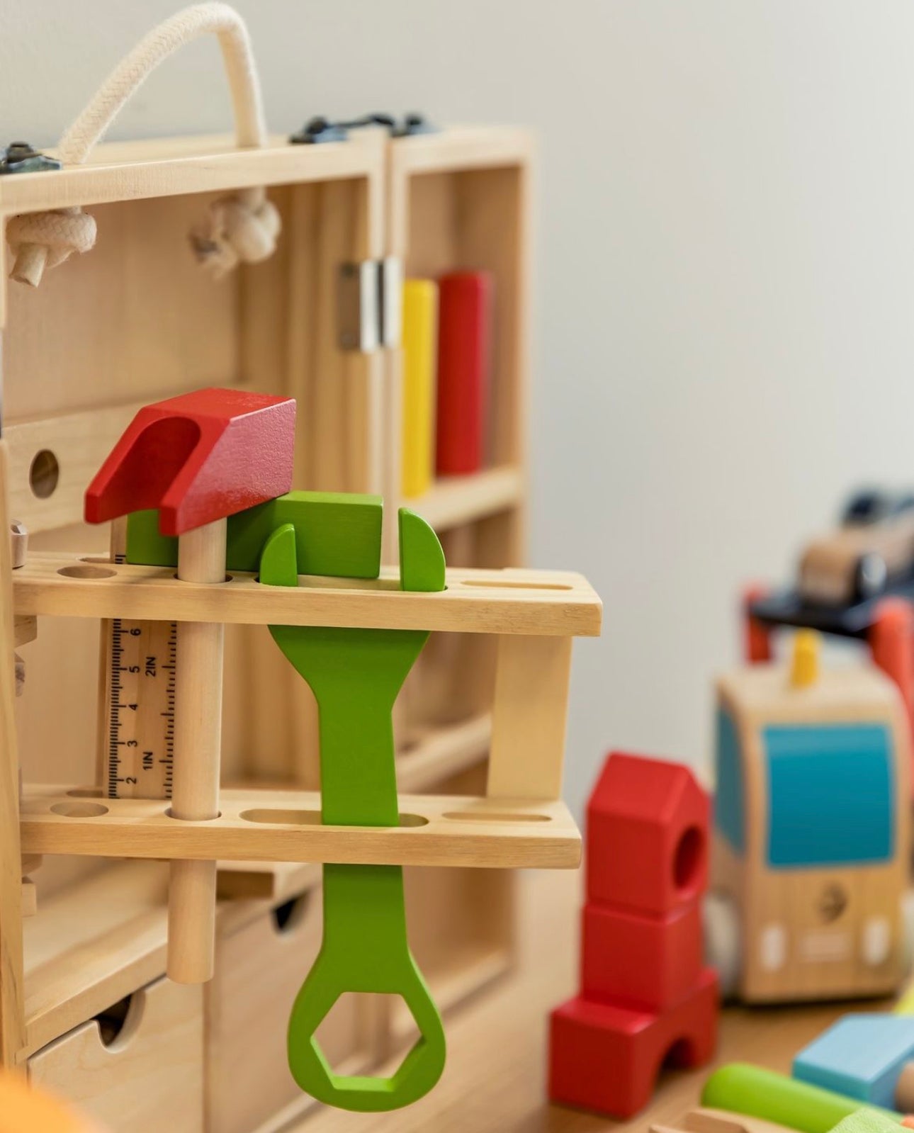 Caja de herramientas de madera - Montessorikidschile