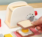 Tostadora de madera con accesorios Montessorikidschile