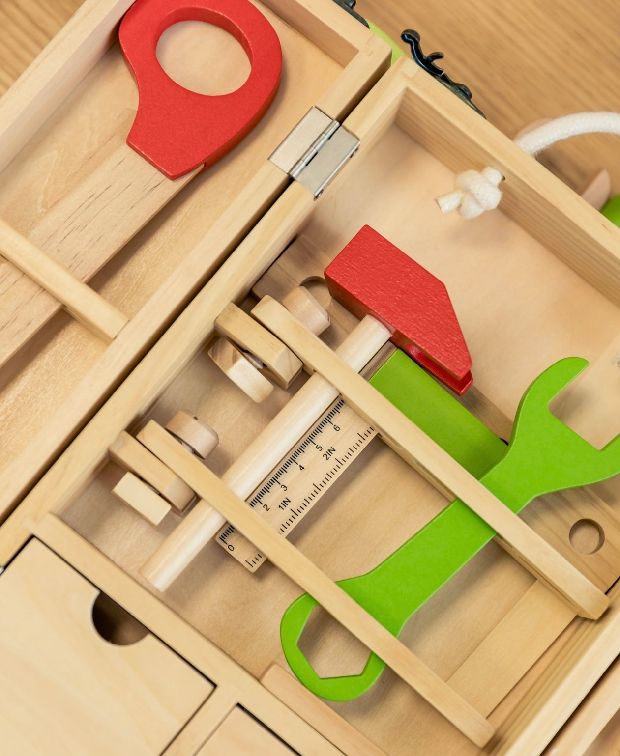 Caja de herramientas de madera - Montessorikidschile