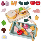 Cocina Montessori  de madera con vegetales