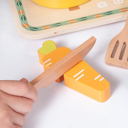 Cocina Montessori  de madera con vegetales